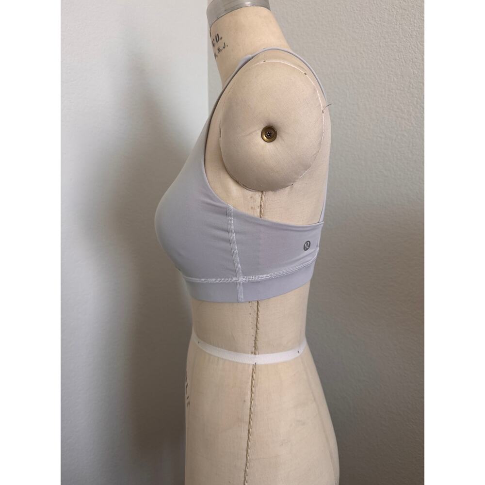 Lululemon Energy Bra Light Grey Strappy Crossback Size 6 Medium Support - Picture 3 of 9